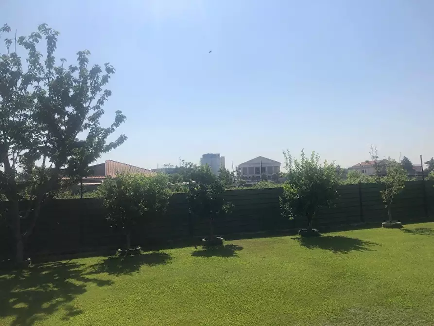 Immagine 3 di Terreno agricolo in vendita  in VIA APPIA a Teverola