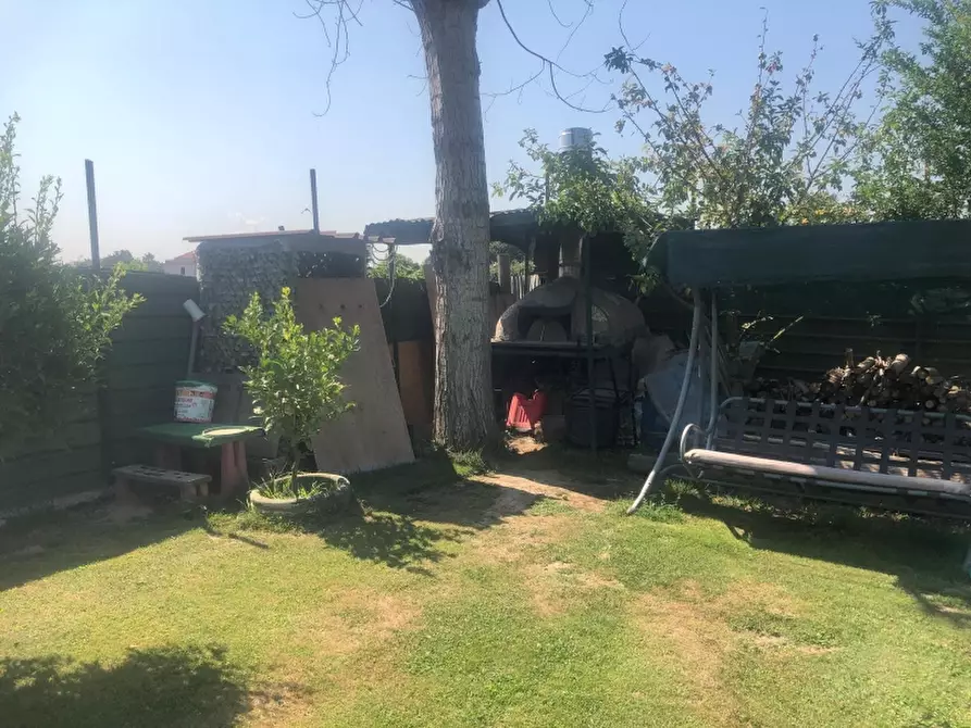 Immagine 7 di Terreno agricolo in vendita  in VIA APPIA a Teverola