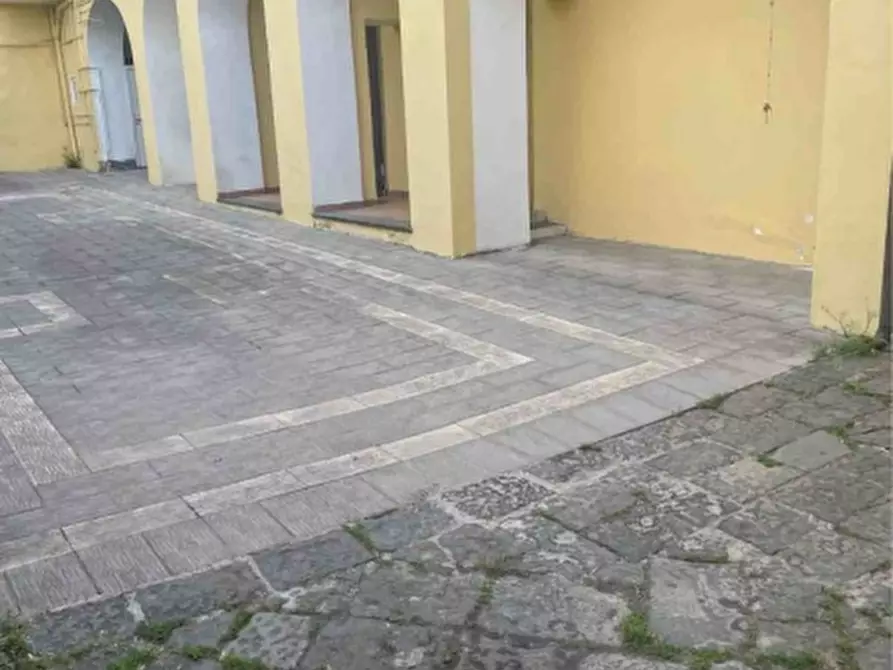 Immagine 2 di Appartamento in vendita  in VIA  RAINULFO DREGONT SNC a Aversa