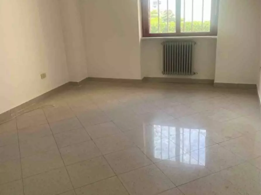 Immagine 2 di Appartamento in vendita  in VIA  ONORATO  PIETRANTONIO 150 a Aversa