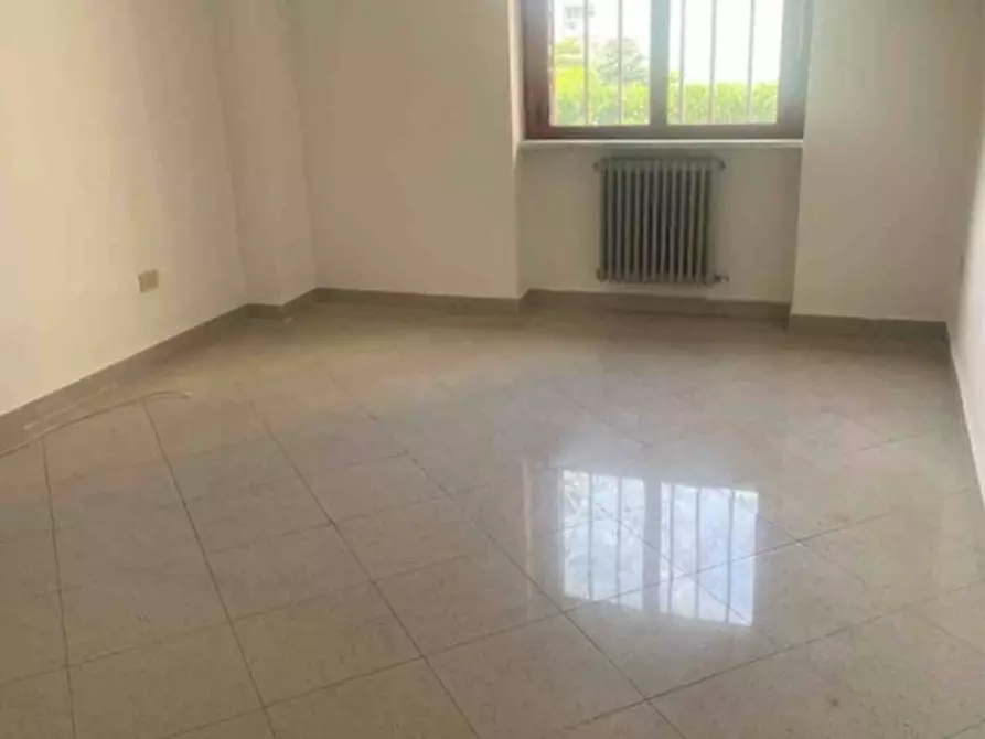 Immagine 8 di Appartamento in vendita  in VIA  ONORATO  PIETRANTONIO 150 a Aversa