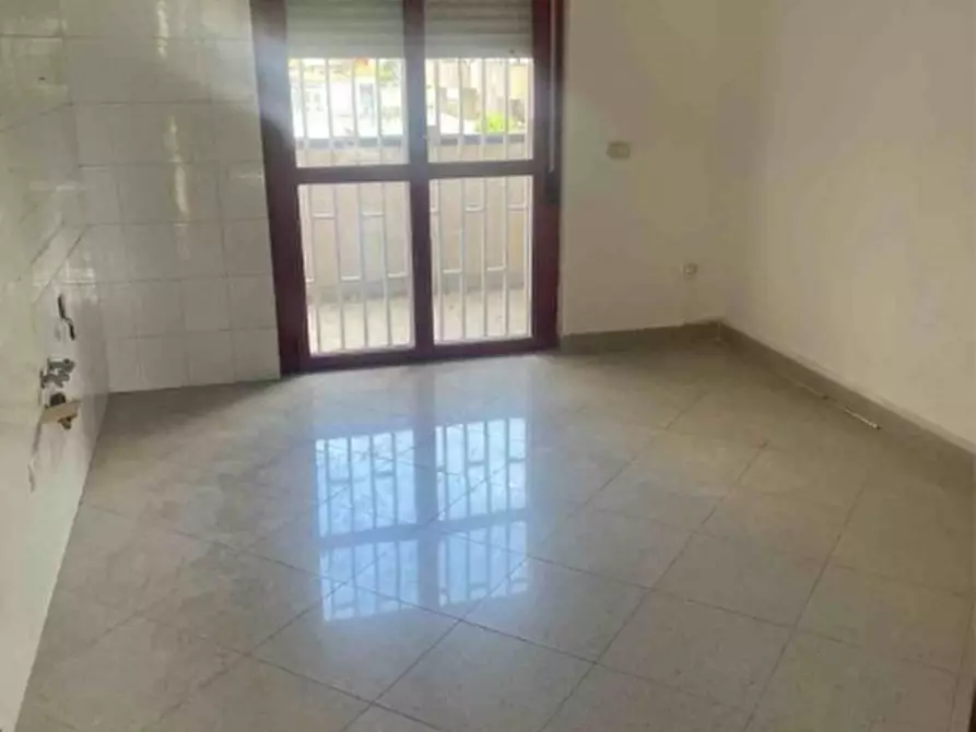 Immagine 9 di Appartamento in vendita  in VIA  ONORATO  PIETRANTONIO 150 a Aversa