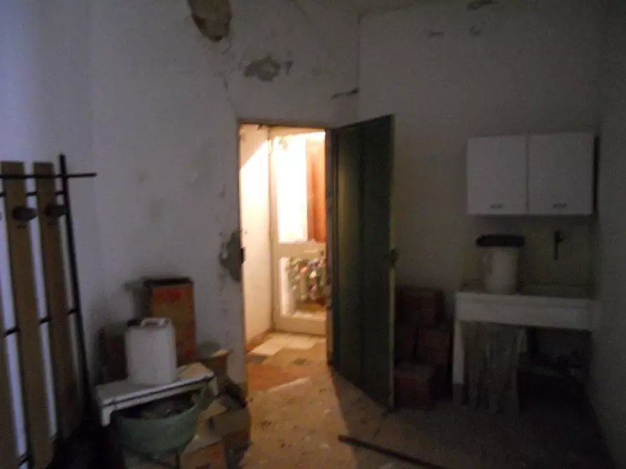 Immagine 1 di Appartamento in vendita  in via iv novembre a Civitacampomarano