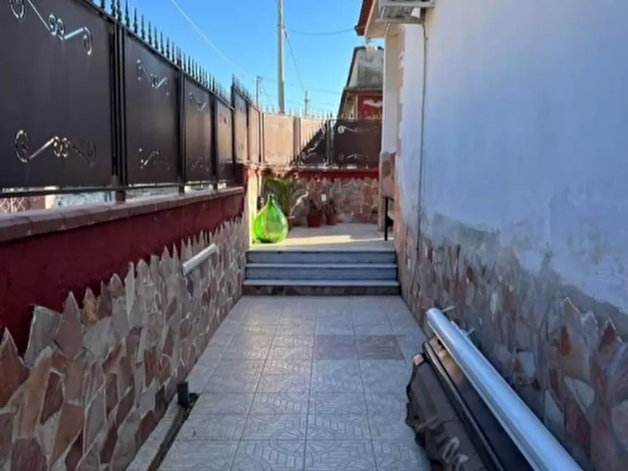 Immagine 3 di Villa in vendita  in VIA GARIGLIANO a Castel Volturno