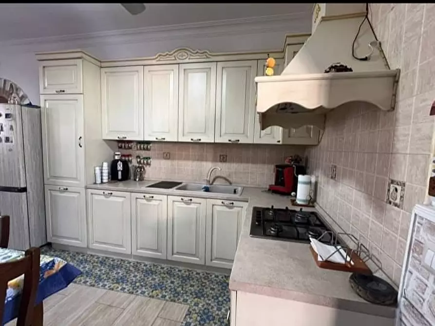 Immagine 6 di Villa in vendita  in VIA GARIGLIANO a Castel Volturno