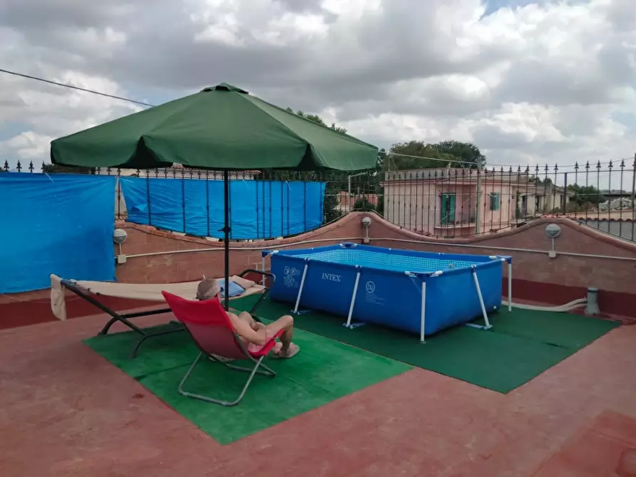 Immagine 15 di Villa in vendita  in VIA GARIGLIANO a Castel Volturno