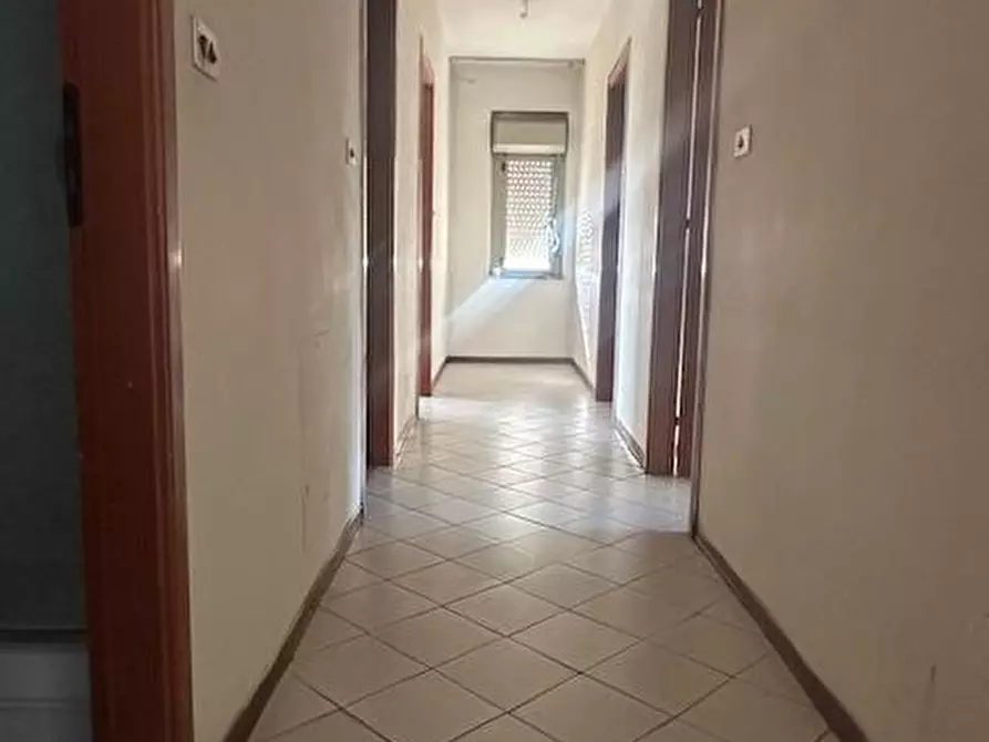 Immagine 10 di Appartamento in vendita  in VIA MAIURI 18 a Aversa