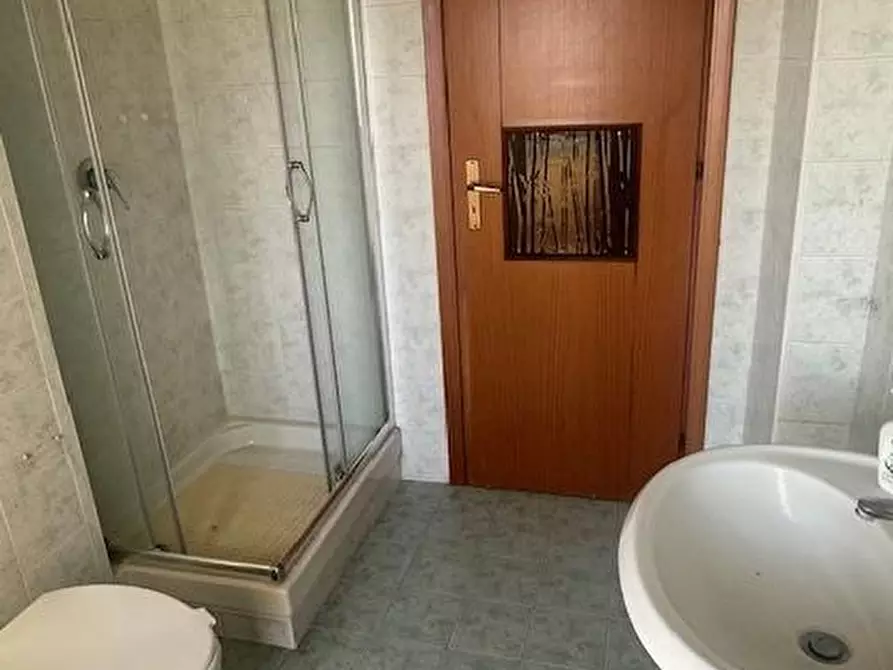 Immagine 12 di Appartamento in vendita  in VIA MAIURI 18 a Aversa