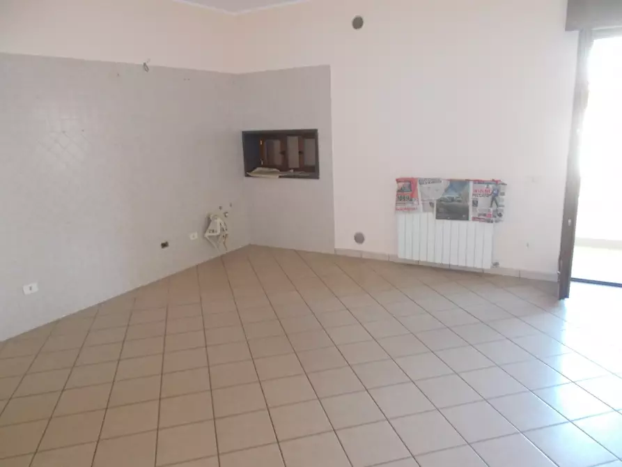 Immagine 1 di Appartamento in vendita  in via  provinciale a Villa Di Briano