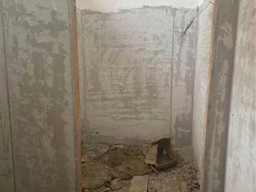 Immagine 4 di Locale commerciale in vendita  in VIA  ROMA SNC a San Marcellino