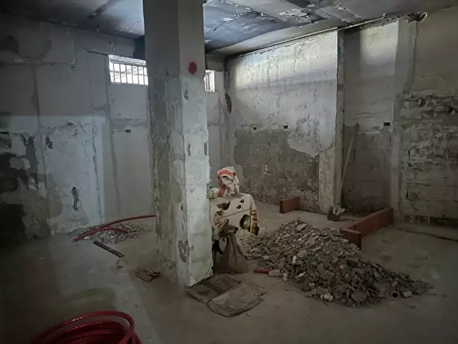 Immagine 5 di Locale commerciale in affitto  in VIA SALVO D'ACQUISTO a Parete