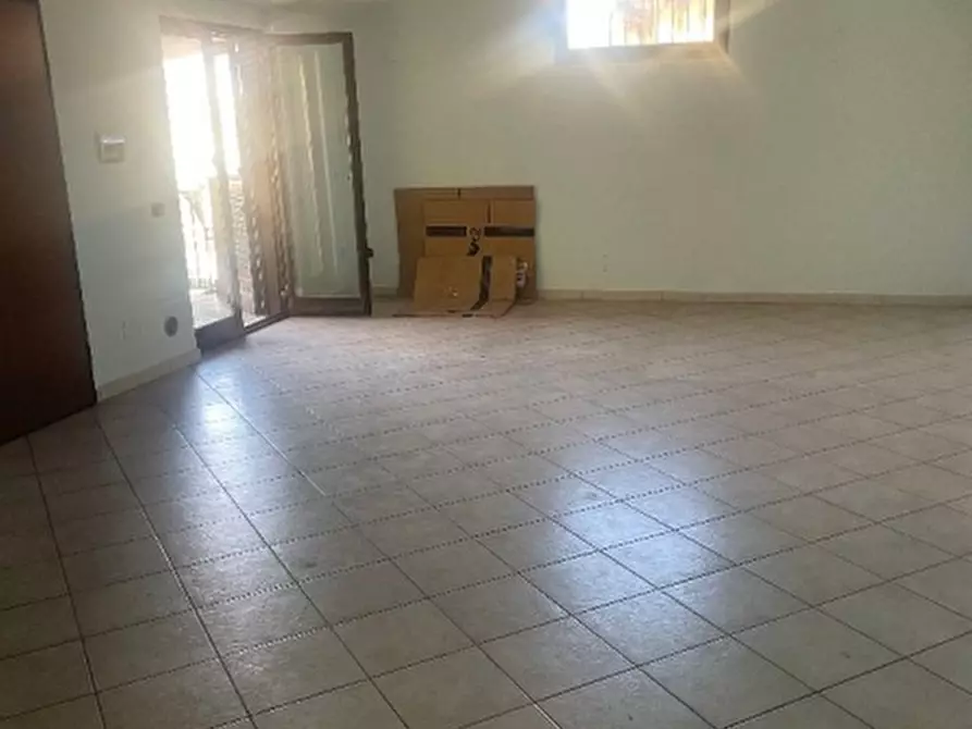 Immagine 1 di Appartamento in vendita  in VIA  SAN LUCIA 200 a Trentola Ducenta