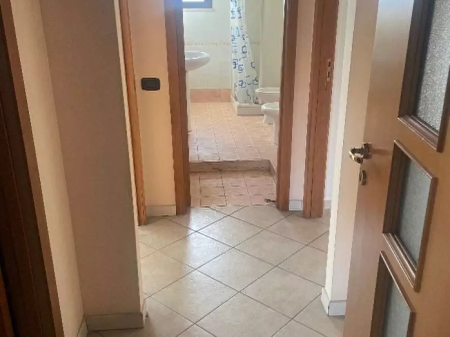 Immagine 9 di Appartamento in vendita  in VIA  SAN LUCIA 200 a Trentola Ducenta