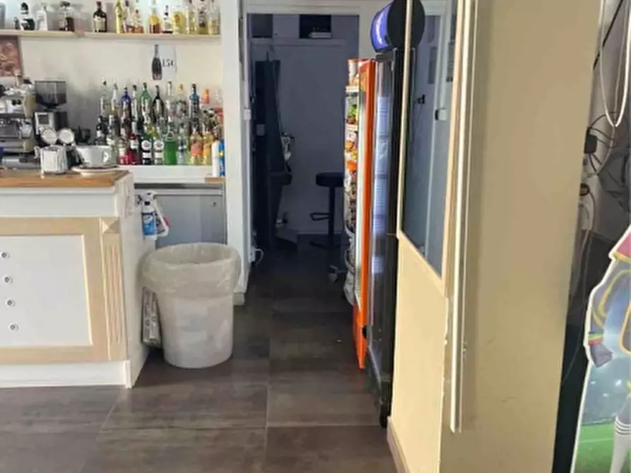 Immagine 2 di Bar / Ristorante in vendita  in VIA  ROMA SNC a Trentola Ducenta