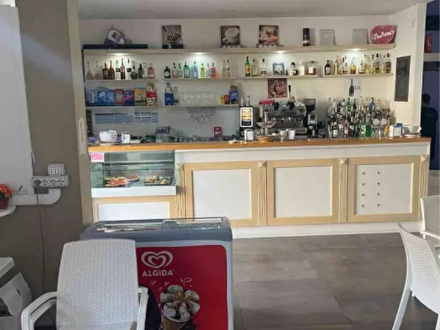 Immagine 3 di Bar / Ristorante in vendita  in VIA  ROMA SNC a Trentola Ducenta