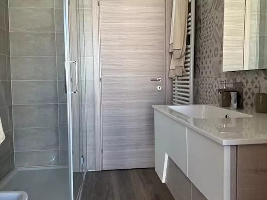 Immagine 9 di Appartamento in vendita  in Via Roma VI^ Traversa 8 a Teverola