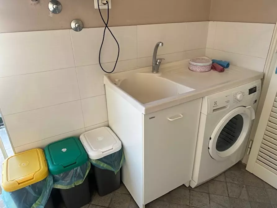 Immagine 6 di Appartamento in vendita  in Via Roma VI^ Traversa 8 a Teverola