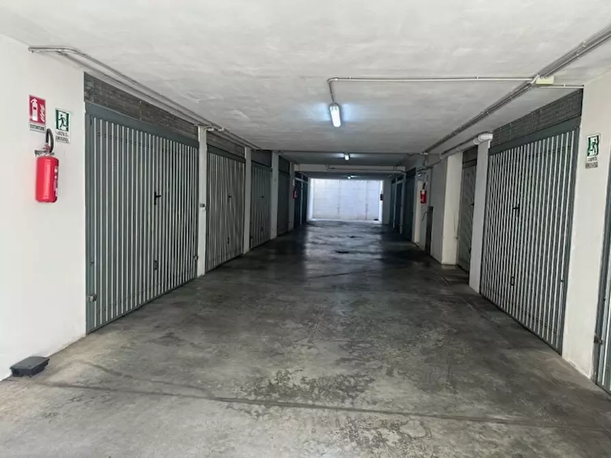 Immagine 17 di Appartamento in vendita  in Via Roma VI^ Traversa 8 a Teverola