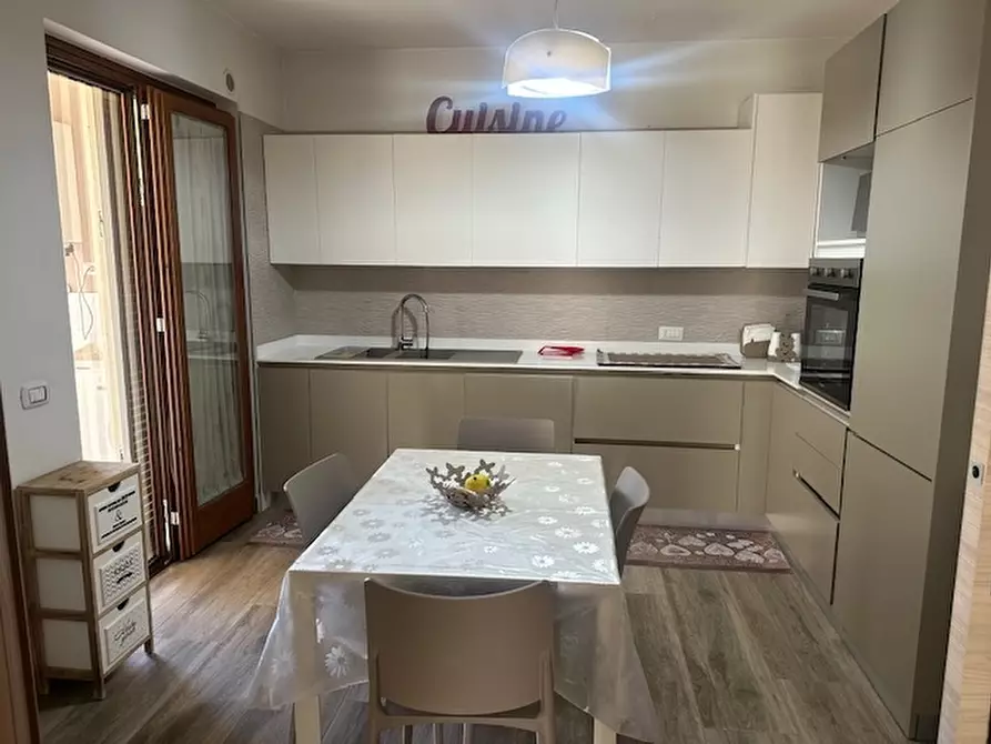 Immagine 4 di Appartamento in vendita  in Via Roma VI^ Traversa 8 a Teverola