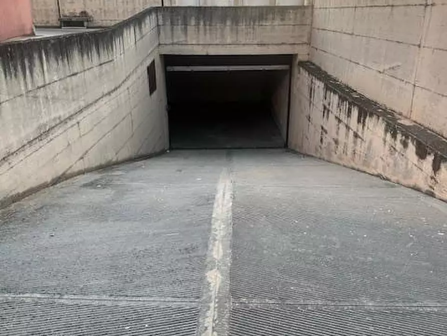 Immagine 1 di Magazzino in affitto  in VIA SALVO D'ACQUISTO SNC a Trentola Ducenta