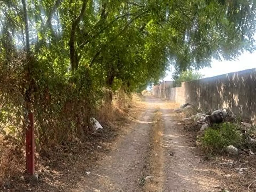 Immagine 1 di Terreno industriale in vendita  in VIALE DELLA LIBERTà a Frignano