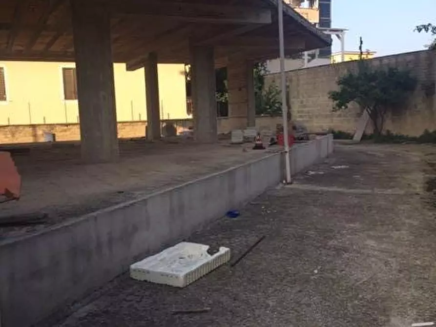 Immagine 6 di Palazzo in vendita  in via  Gabriele D'annunzio a Carinaro