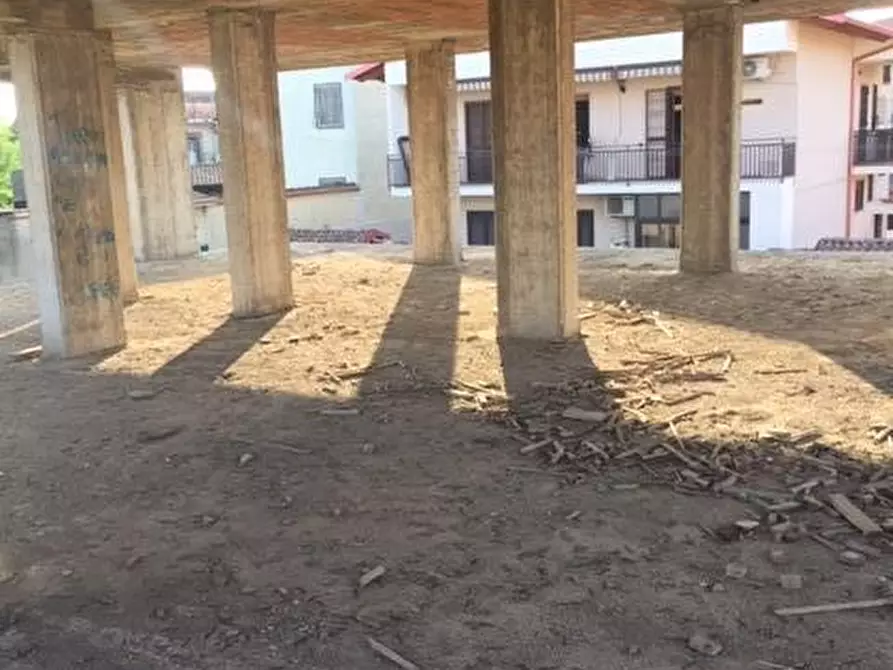 Immagine 17 di Palazzo in vendita  in via  Gabriele D'annunzio a Carinaro