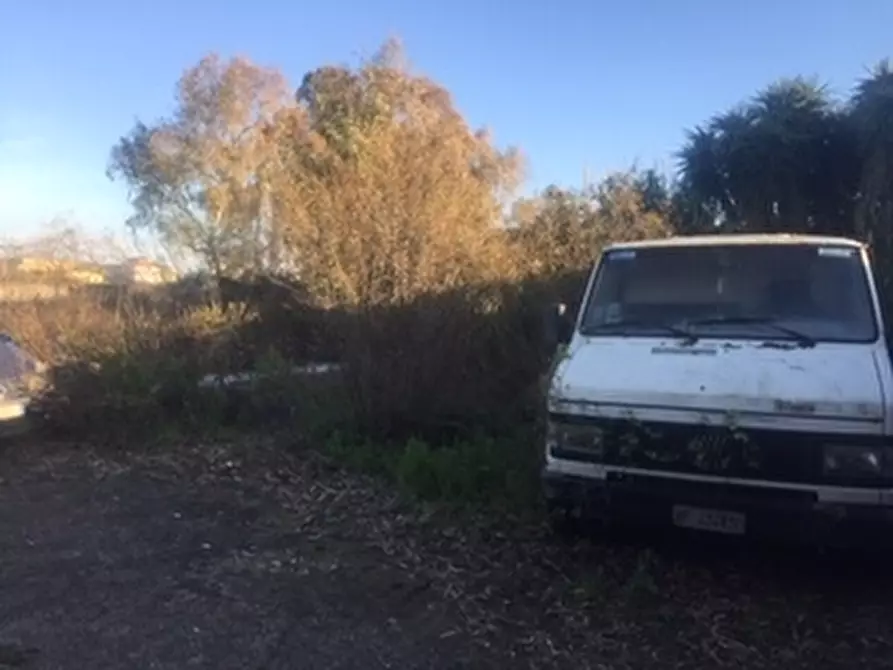 Immagine 1 di Terreno agricolo in vendita  in via domitiana a Castel Volturno