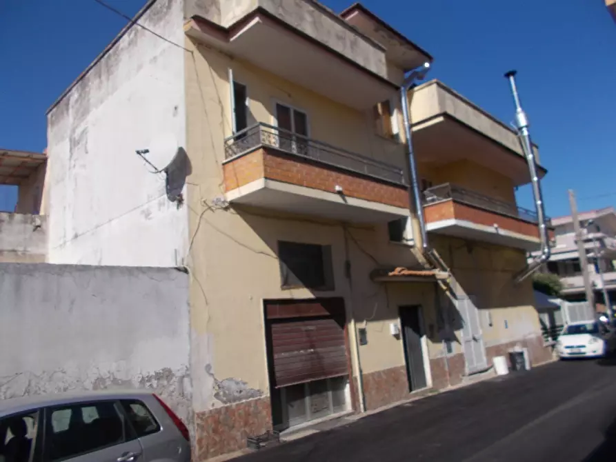 Immagine 1 di Palazzo in vendita  in VIA    : Via Acquaro, SNC a San Cipriano D'aversa