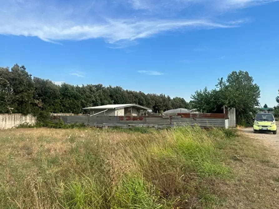 Immagine 6 di Terreno industriale in vendita  in VIA CUPA CROCIFISSO a Villa Di Briano
