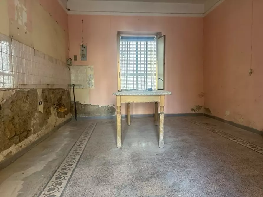 Immagine 4 di Casa semindipendente in vendita  in VIA PACE 2 a Carinaro