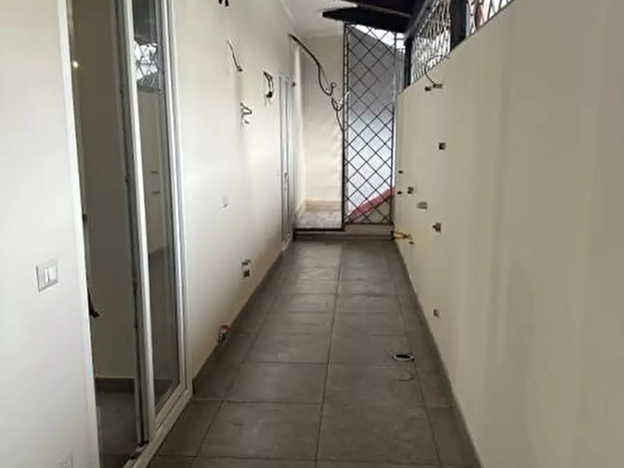 Immagine 4 di Locale commerciale in affitto  in VIA DELLA REPUBBLICA a Parete