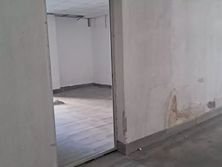 Immagine 4 di Ufficio in affitto  in VIA ROMANIELLO SNC a Trentola Ducenta