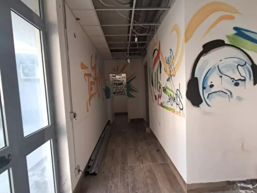 Immagine 6 di Ufficio in affitto  in VIA ROMANIELLO SNC a Trentola Ducenta