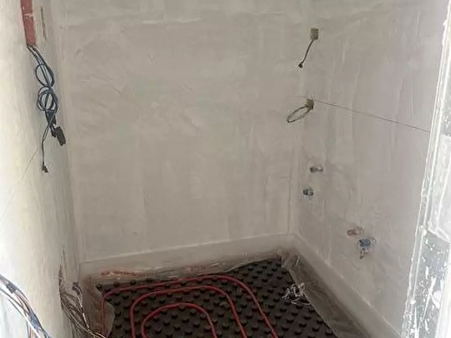 Immagine 6 di Villa in vendita  in VIA ALESSANDRO MANZONI SNC a Parete