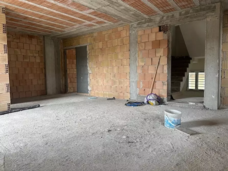 Immagine 3 di Casa semindipendente in vendita  in VIA CAMPANELLO SNC a Teverola