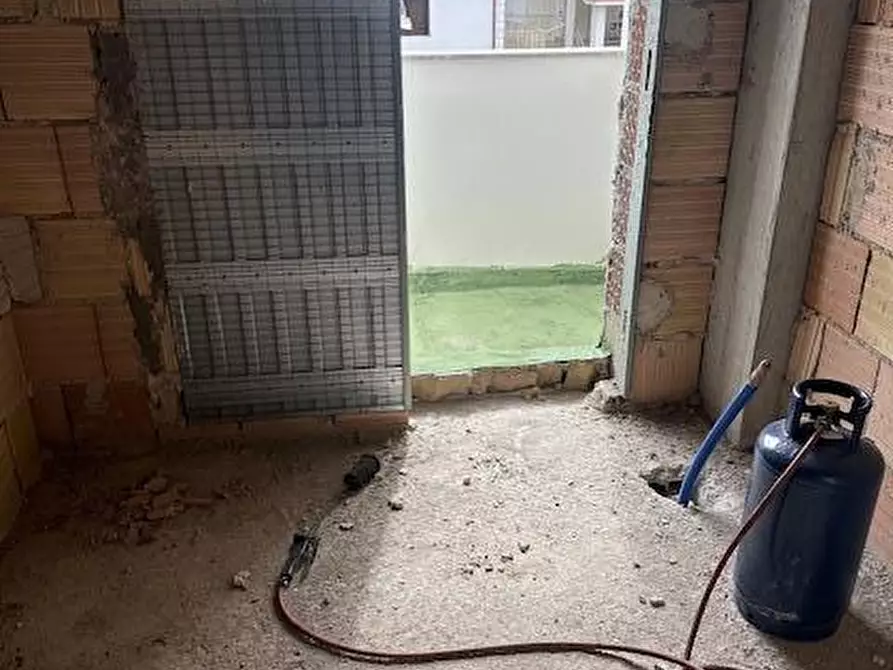 Immagine 7 di Casa semindipendente in vendita  in VIA CAMPANELLO SNC a Teverola