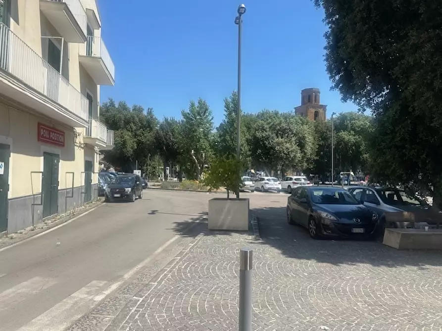 Immagine 9 di Locale commerciale in affitto  in piazza mercato a Aversa