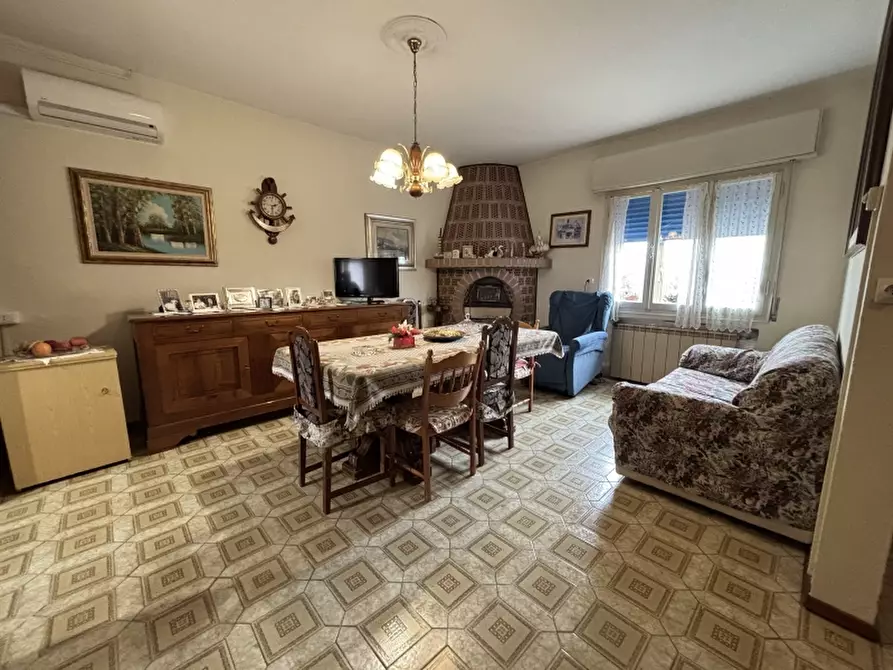 Immagine 3 di Appartamento in vendita  a Carpi