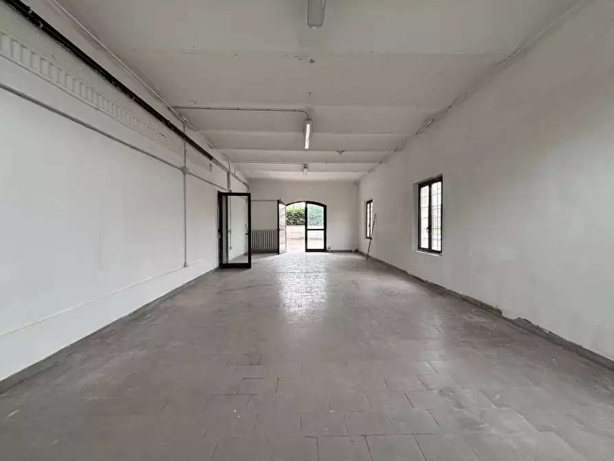 Immagine 9 di Capannone industriale in affitto  a Soliera