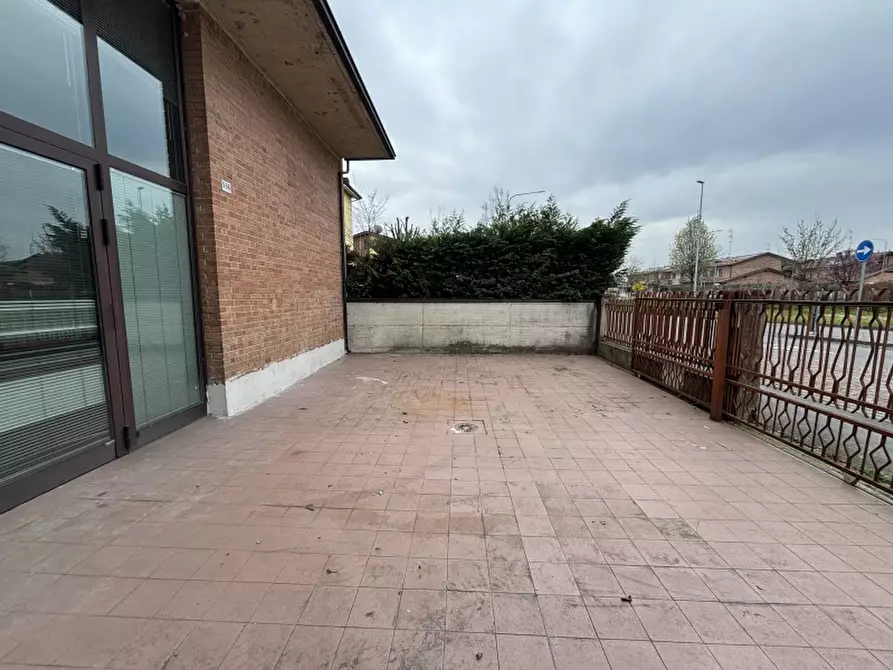 Immagine 2 di Capannone industriale in affitto  a Soliera