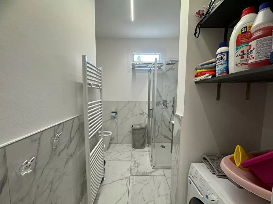 Immagine 12 di Appartamento in vendita  a Modena