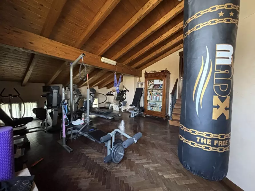 Immagine 23 di Villa in vendita  a Carpi