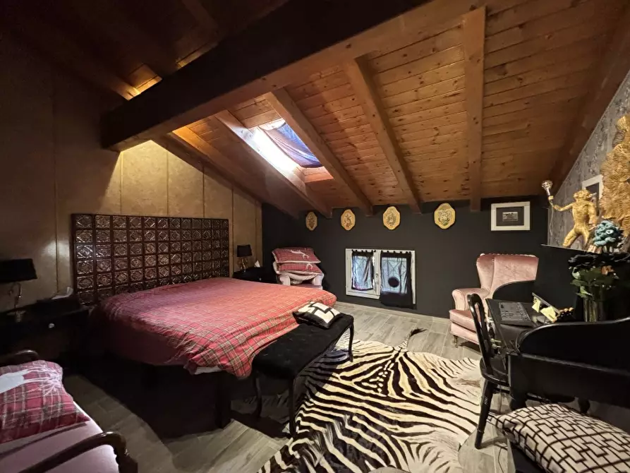 Immagine 31 di Villa in vendita  a Carpi