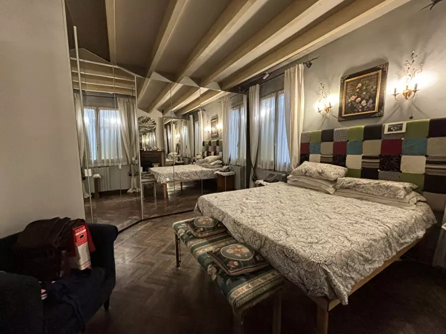 Immagine 21 di Villa in vendita  a Carpi