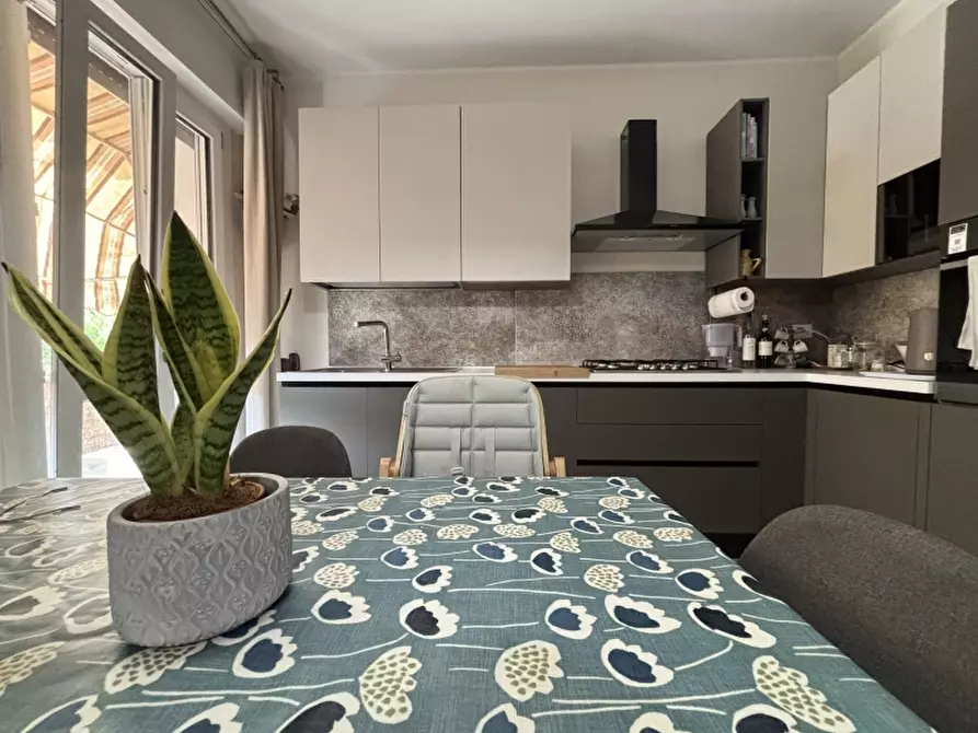 Immagine 5 di Appartamento in vendita  in via san bernardino realino 12 a Carpi