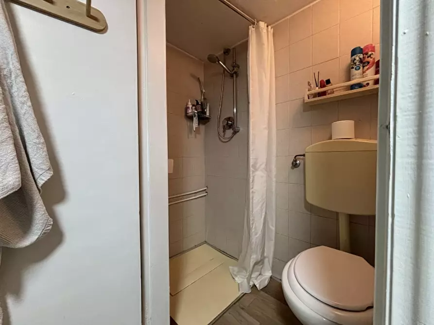 Immagine 36 di Appartamento in vendita  in via san bernardino realino 12 a Carpi