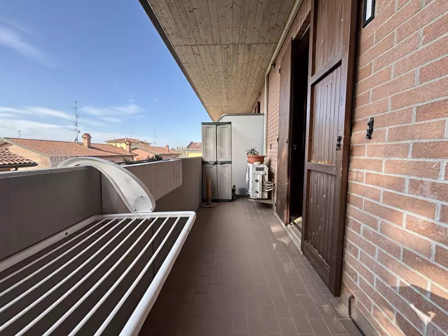 Immagine 11 di Appartamento in vendita  a Carpi