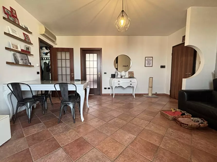 Immagine 5 di Appartamento in vendita  a Carpi