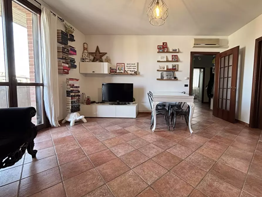 Immagine 2 di Appartamento in vendita  a Carpi